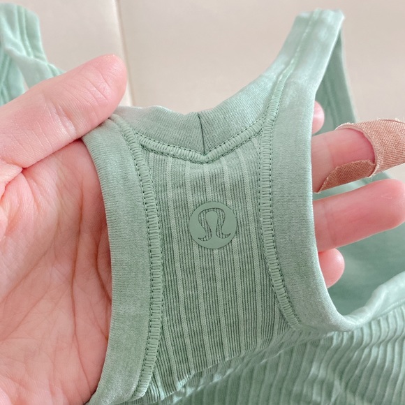 Lululemon top - Picture 2 of 3